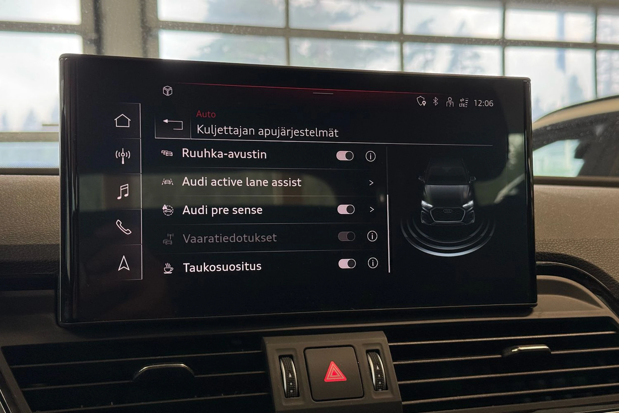 musta Audi Q5 2023 kuva 31.