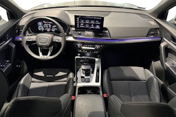 met. harmaa Audi Q5 2023 kuva 9.