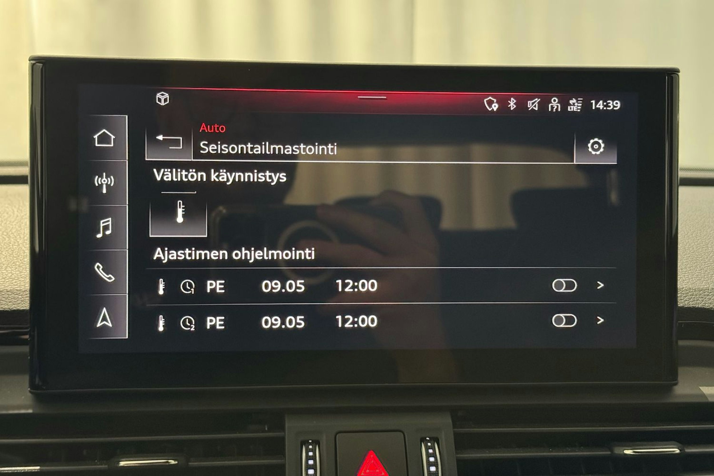 met. harmaa Audi Q5 2023 kuva 25.
