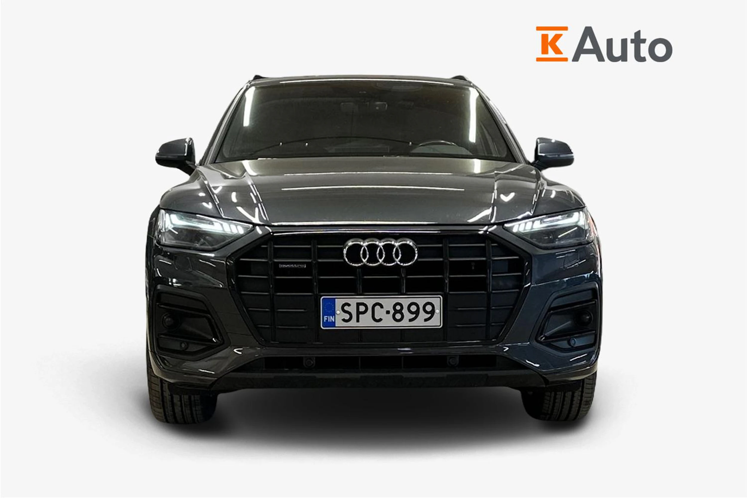 harmaa Audi Q5 2023 kuva 5.