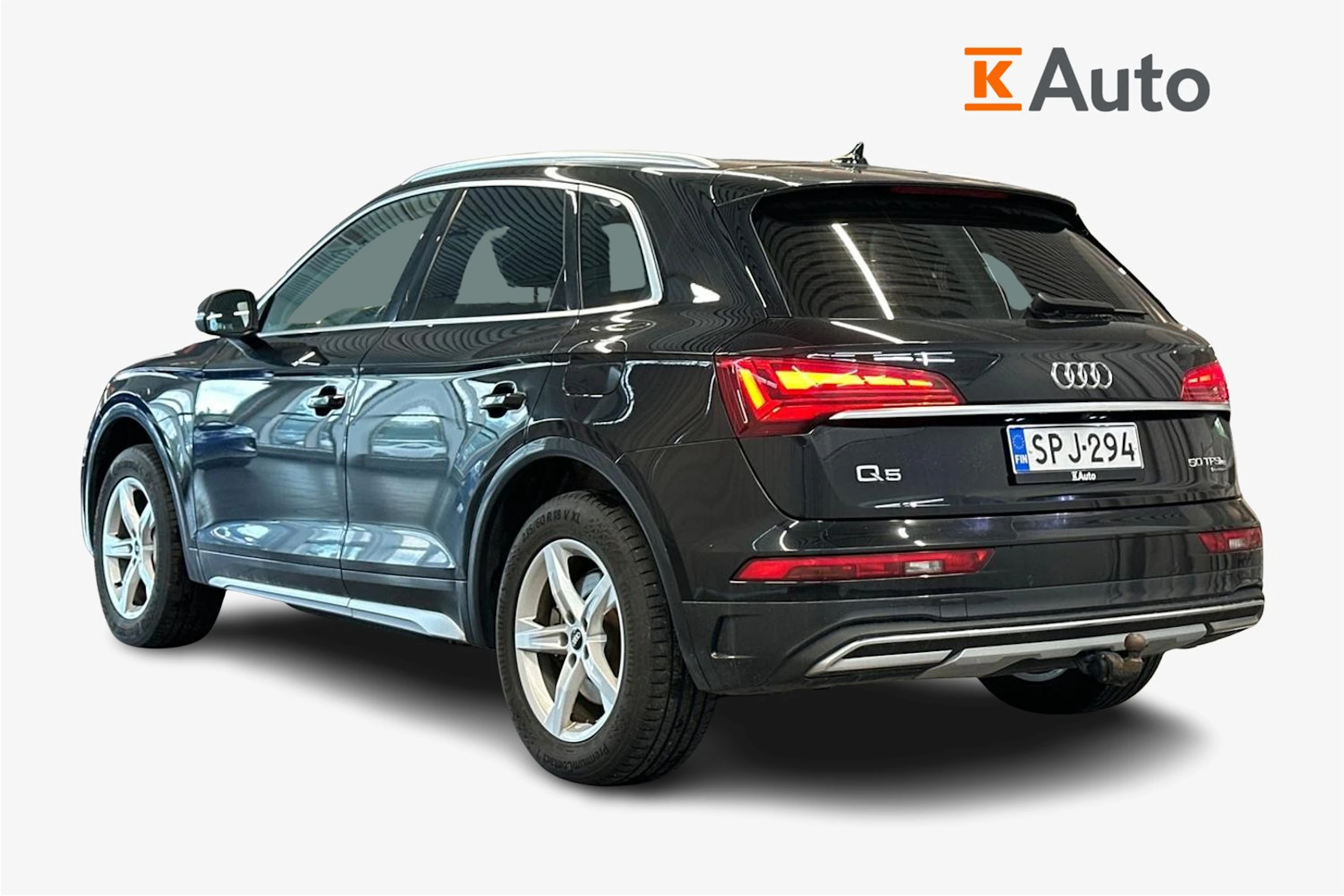 musta Audi Q5 2023 kuva 2.