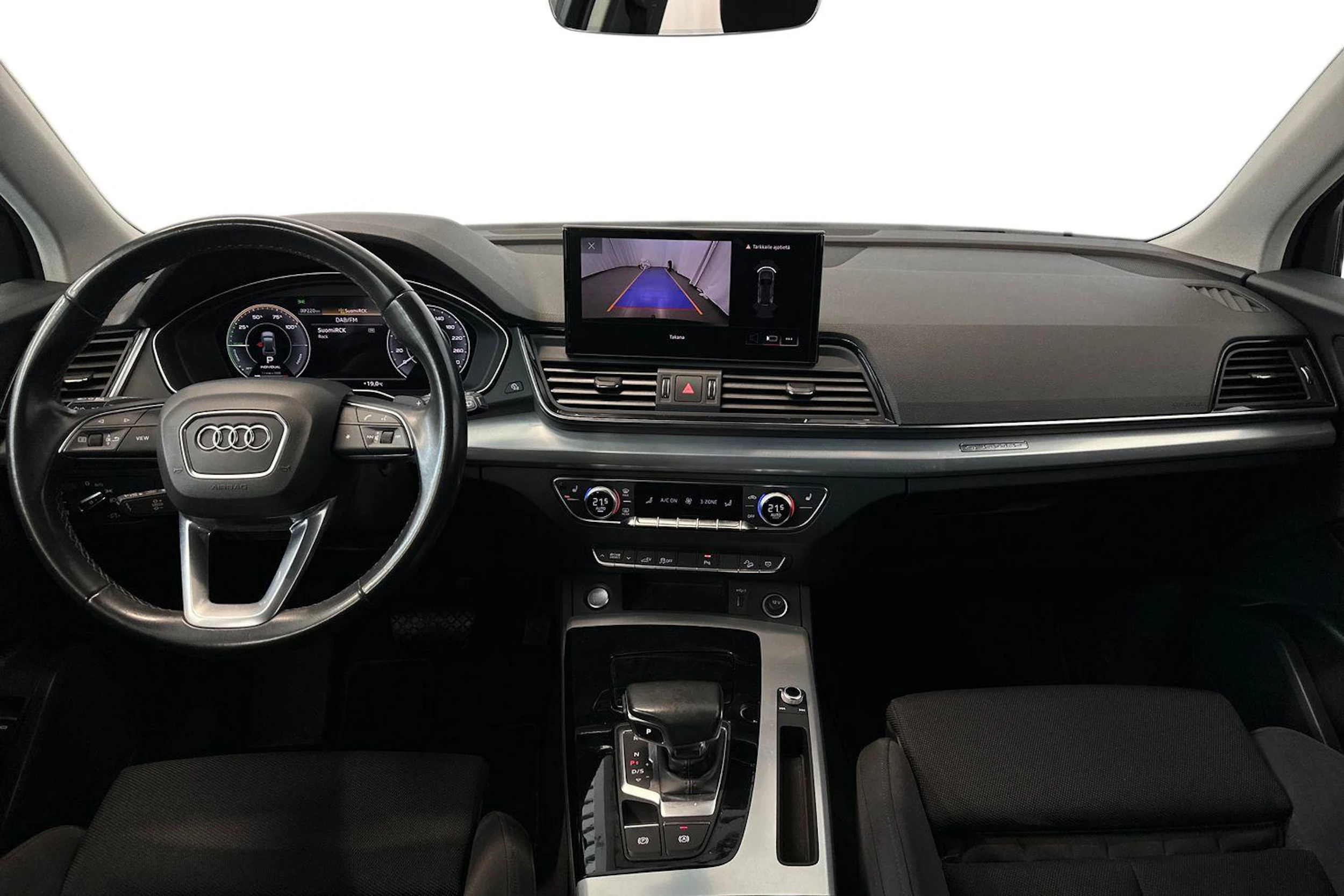 musta Audi Q5 2023 kuva 7.