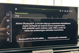 musta Audi Q5 2023 kuva 25.