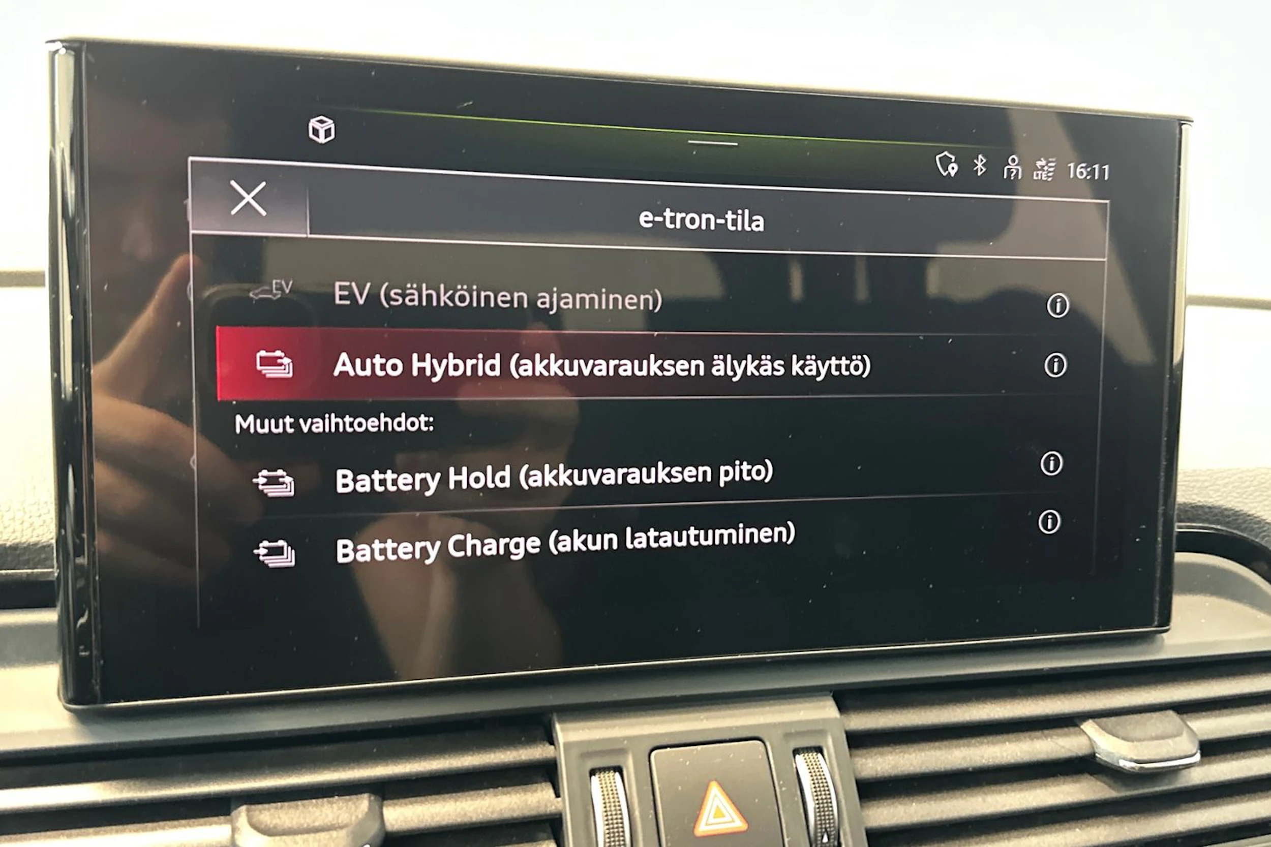 musta Audi Q5 2023 kuva 29.