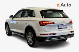 valkoinen Audi Q5 2023 kuva 2.