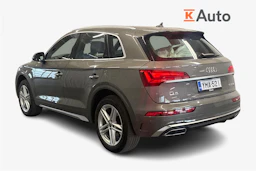 harmaa Audi Q5 2023 kuva 2.
