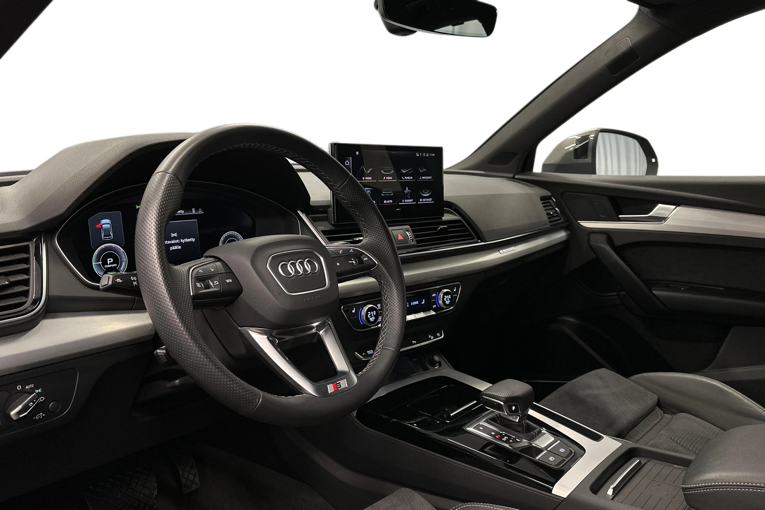 harmaa Audi Q5 2023 kuva 8.