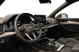 harmaa Audi Q5 2023 kuva 8.