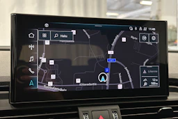 harmaa Audi Q5 2023 kuva 28.