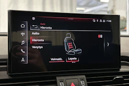 harmaa Audi Q5 2023 kuva 30.