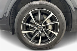 musta Audi Q5 2023 kuva 9.