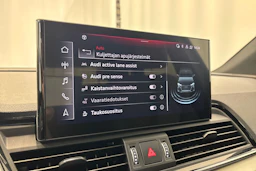 musta Audi Q5 2023 kuva 26.