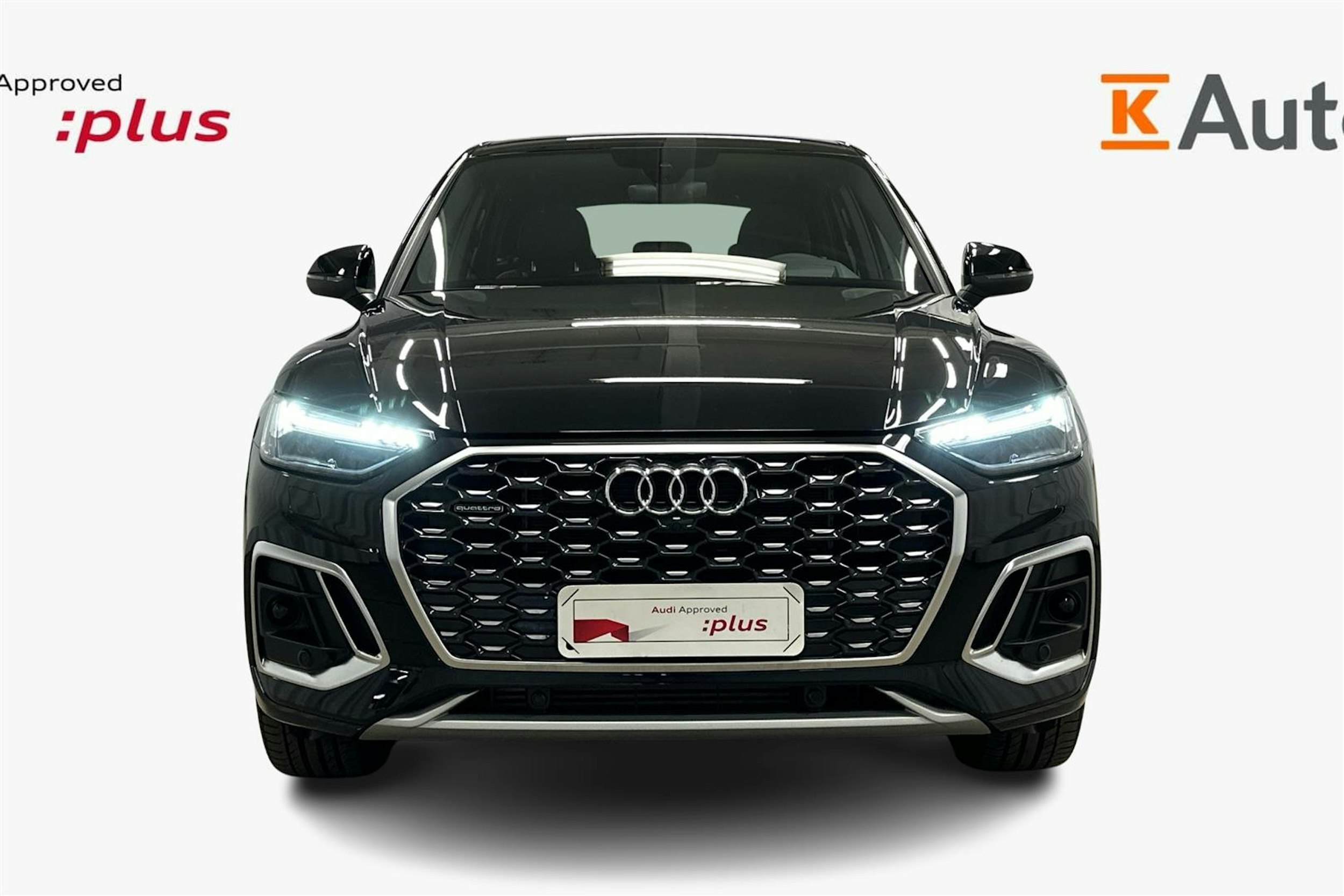 musta Audi Q5 2024 kuva 4.