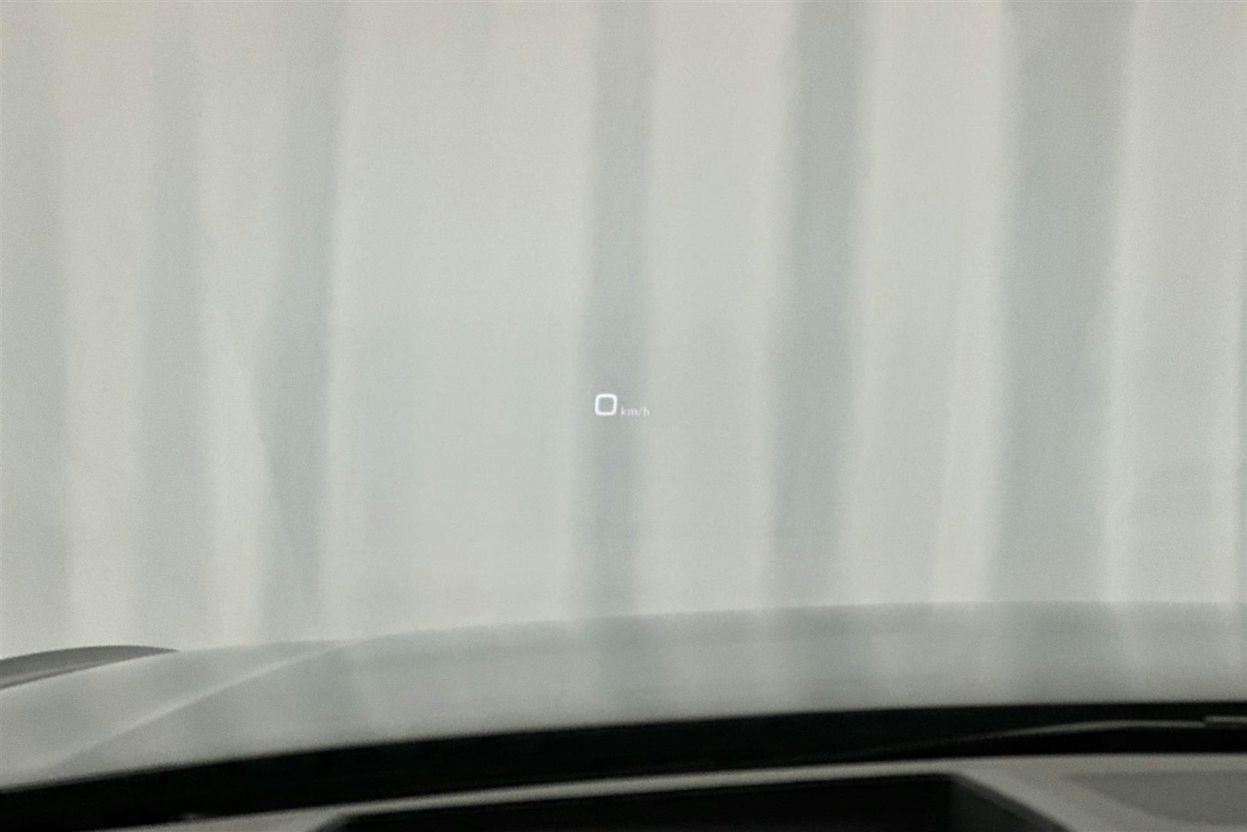 musta Audi Q5 2024 kuva 13.