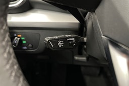 harmaa Audi Q5 2024 kuva 15.