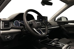 harmaa Audi Q5 2024 kuva 6.