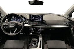 harmaa Audi Q5 2024 kuva 7.