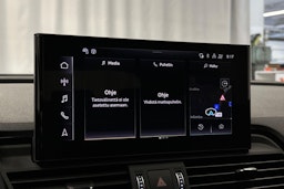 harmaa Audi Q5 2024 kuva 18.