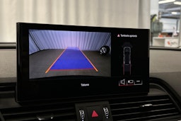 harmaa Audi Q5 2024 kuva 20.