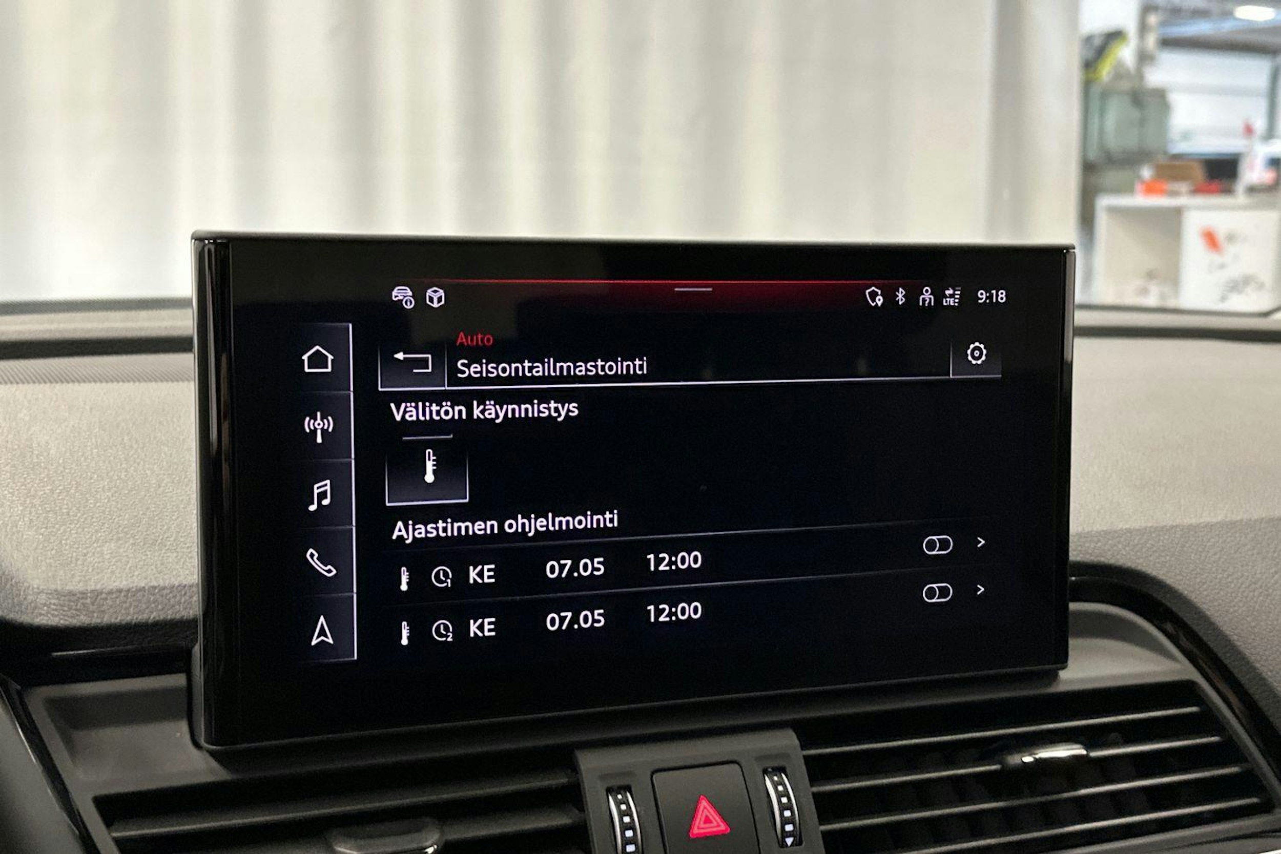 harmaa Audi Q5 2024 kuva 21.