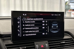 harmaa Audi Q5 2024 kuva 23.