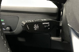 harmaa Audi Q5 2024 kuva 30.