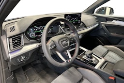 Audi Q5 2024 kuva 12.