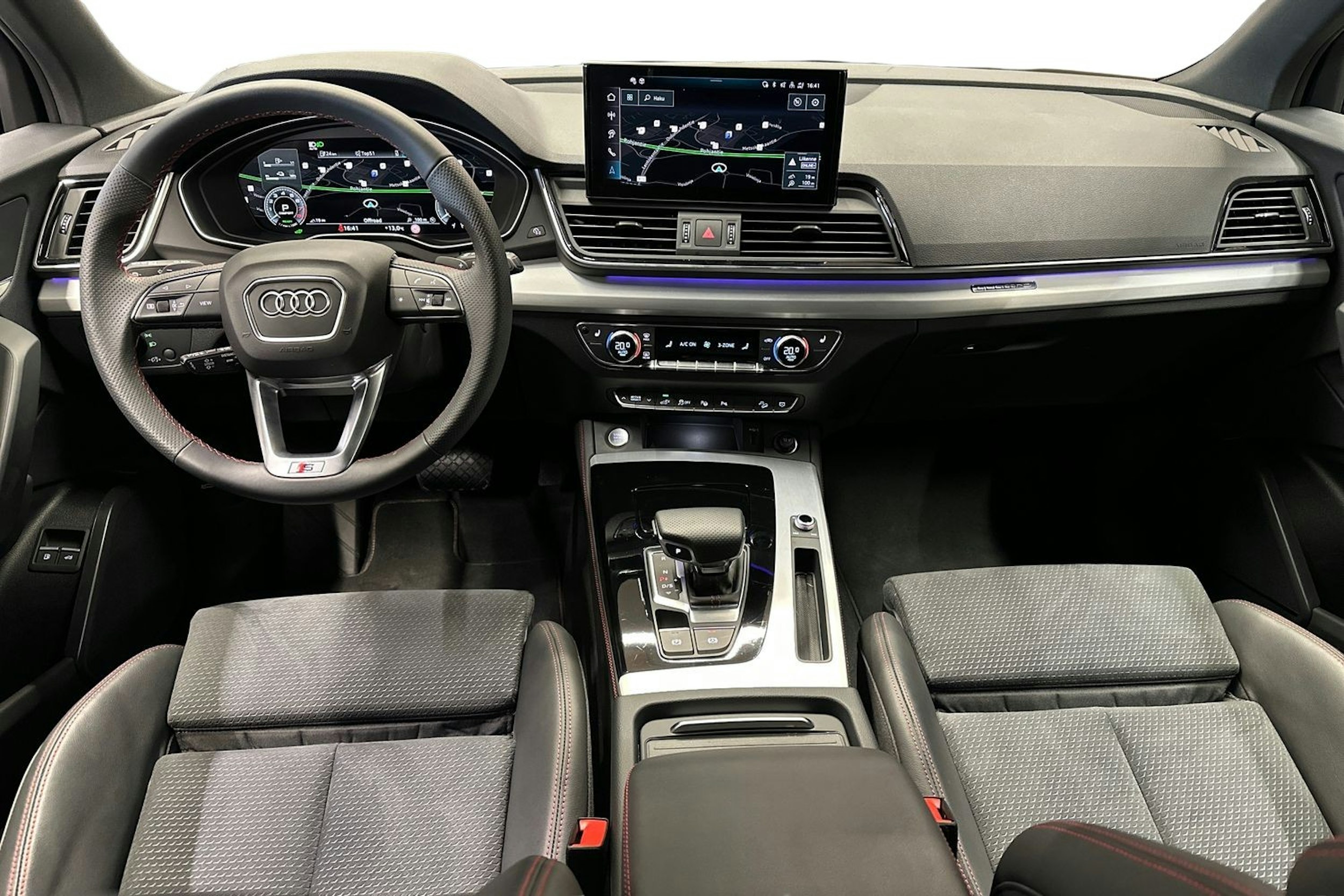 Audi Q5 2024 kuva 13.