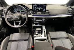 Audi Q5 2024 kuva 13.