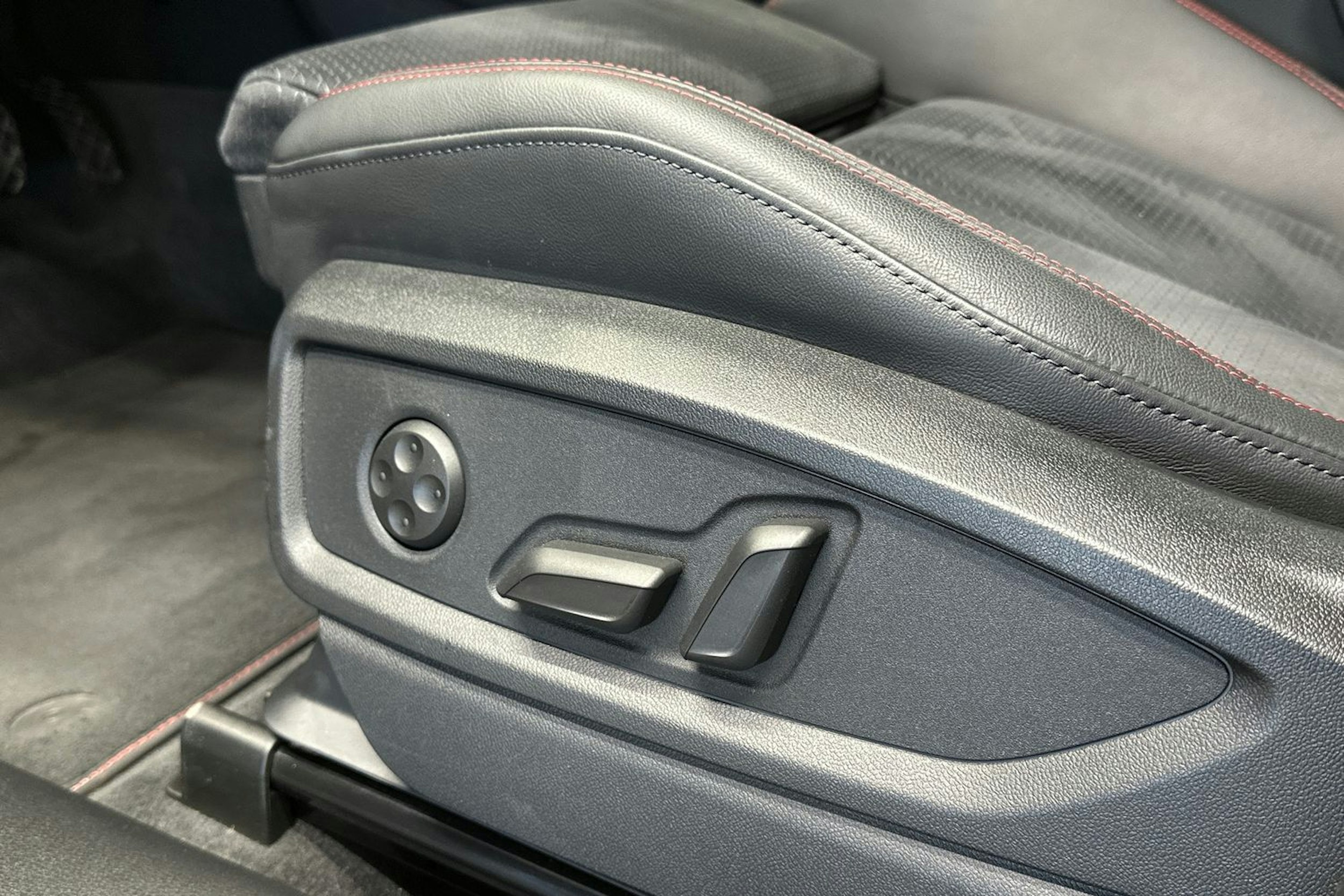 Audi Q5 2024 kuva 20.