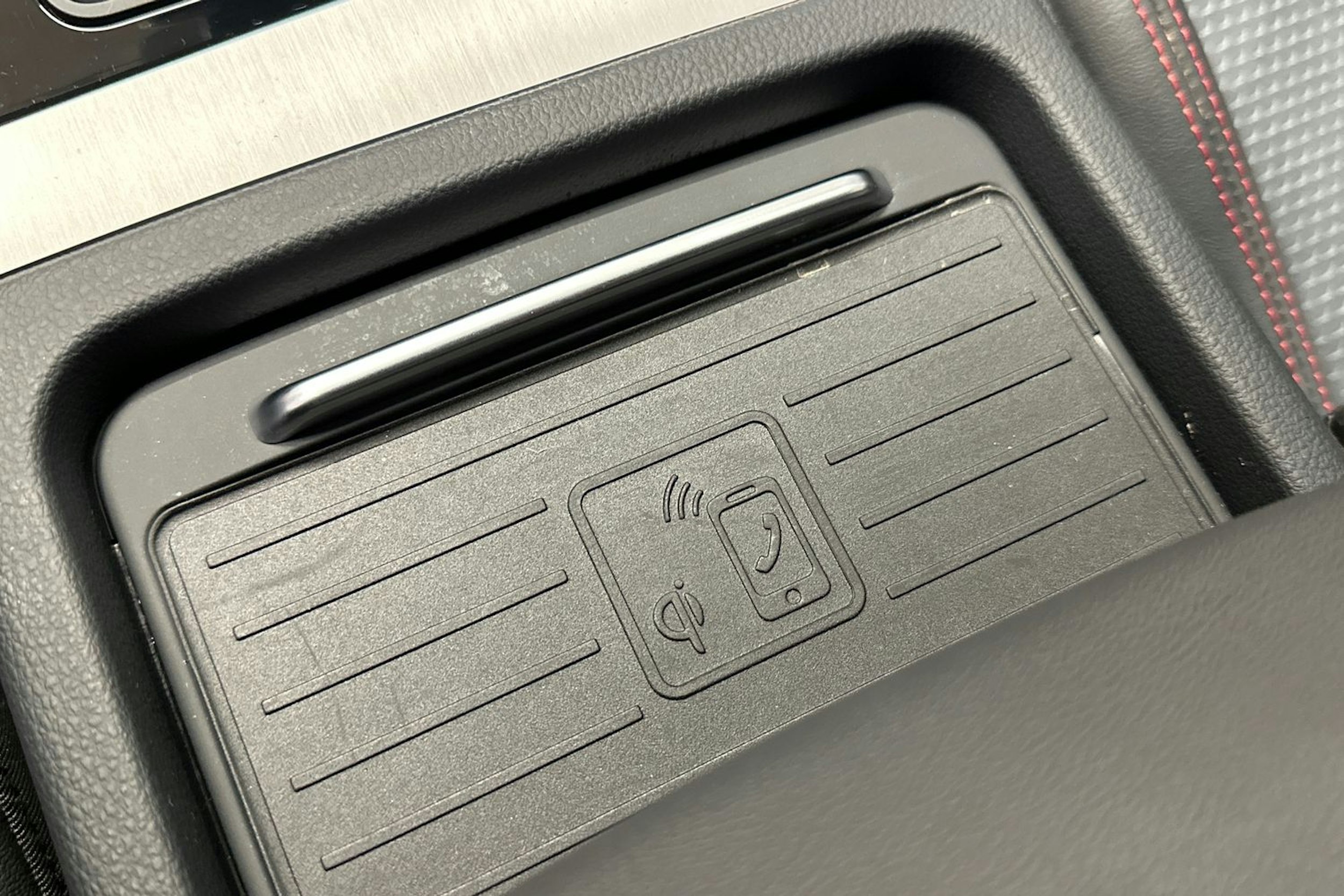 Audi Q5 2024 kuva 28.