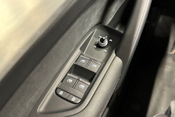 Audi Q5 2024 kuva 36.