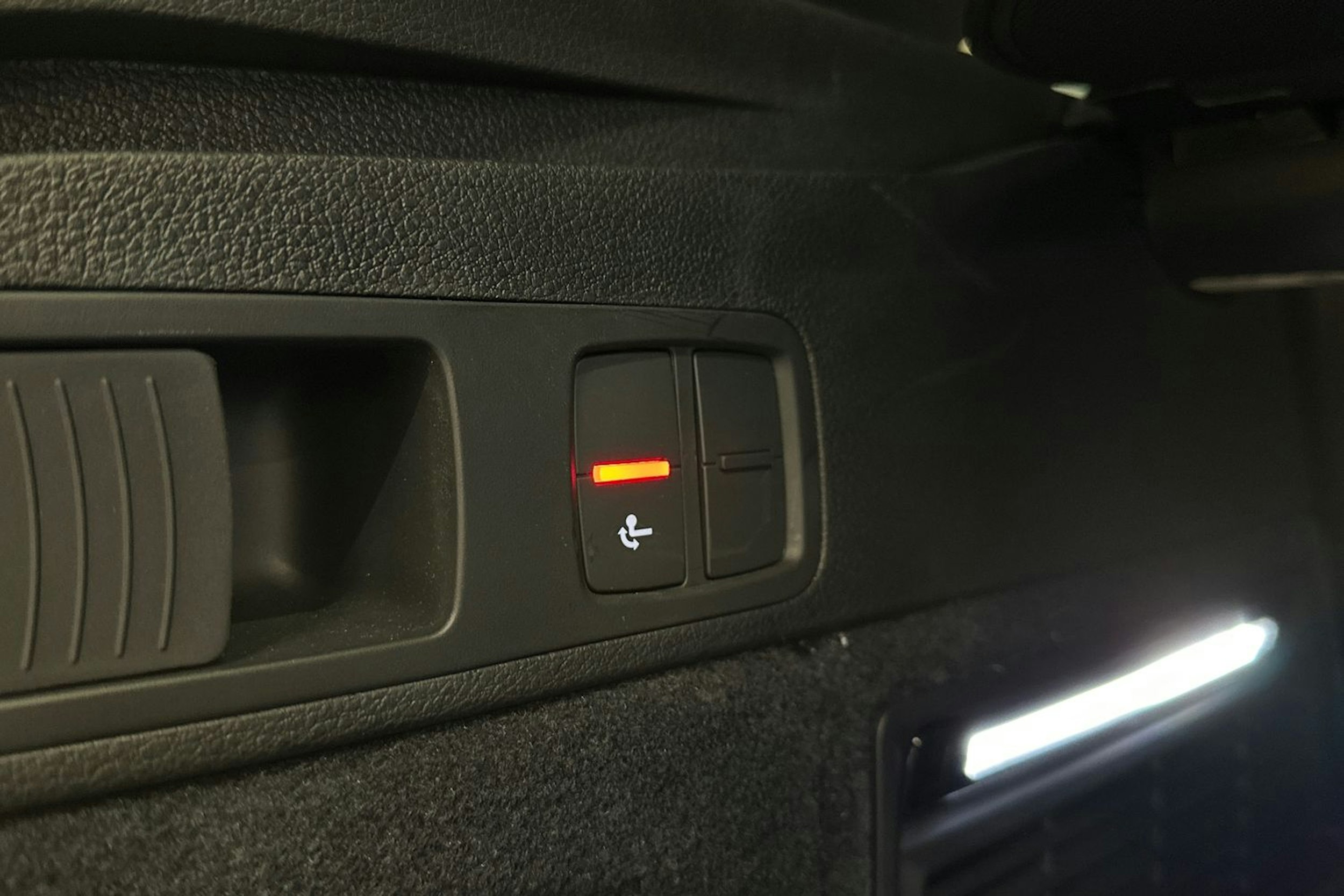 Audi Q5 2024 kuva 39.