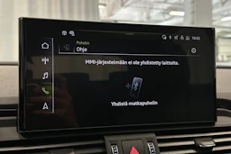 musta Audi Q5 2024 kuva 30.