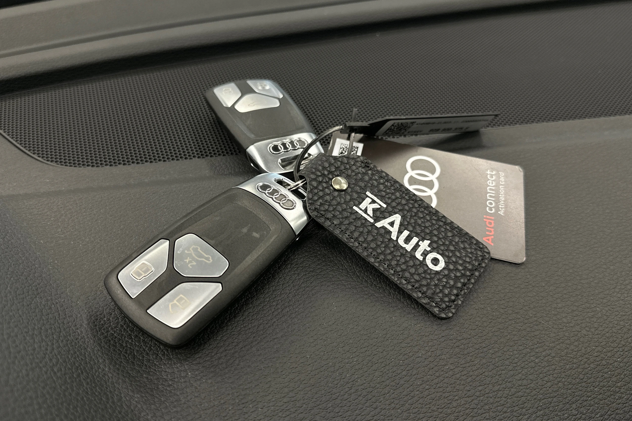 musta Audi Q5 2024 kuva 35.