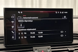 sininen Audi Q5 2024 kuva 28.