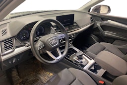 Musta Audi Q5 2024 kuva 3.
