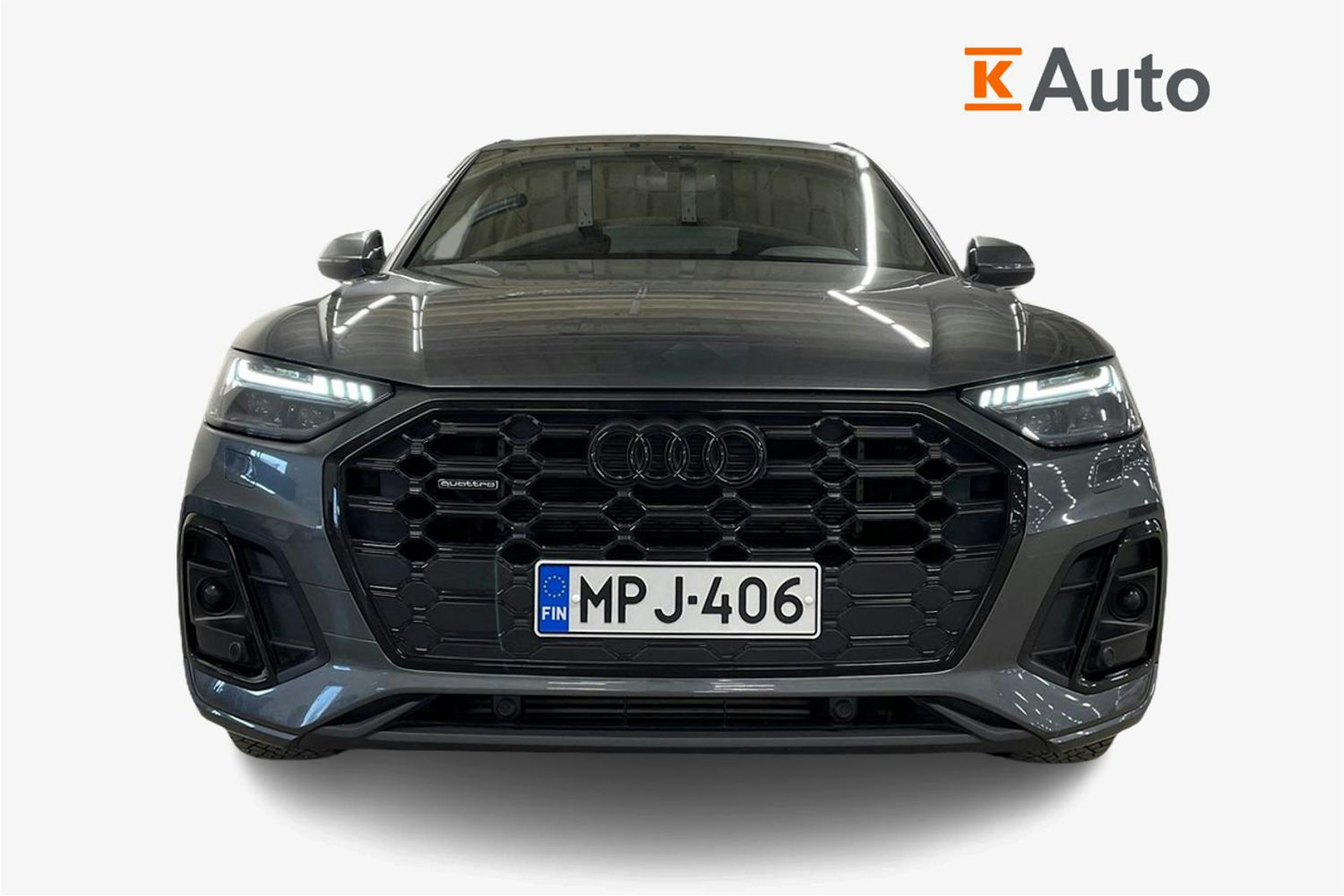 harmaa Audi Q5 2024 kuva 5.