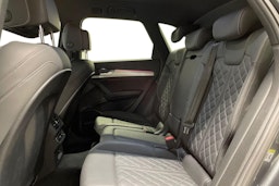 harmaa Audi Q5 2024 kuva 10.