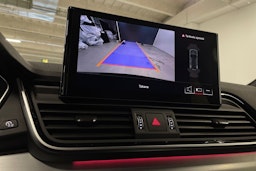 harmaa Audi Q5 2024 kuva 23.