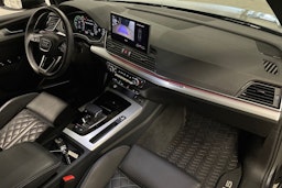 harmaa Audi Q5 2024 kuva 33.