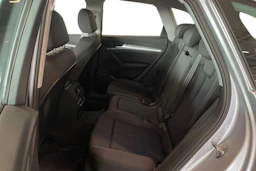 harmaa Audi Q5 2024 kuva 8.