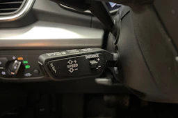 harmaa Audi Q5 2024 kuva 15.