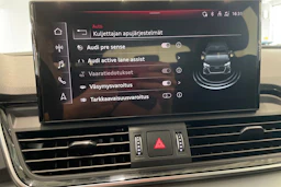 harmaa Audi Q5 2024 kuva 22.