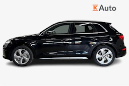 musta Audi Q5 2024 kuva 7.