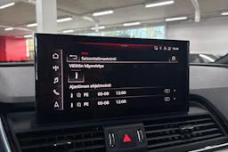 musta Audi Q5 2024 kuva 24.