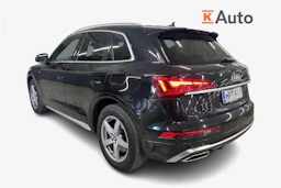musta Audi Q5 2024 kuva 2.
