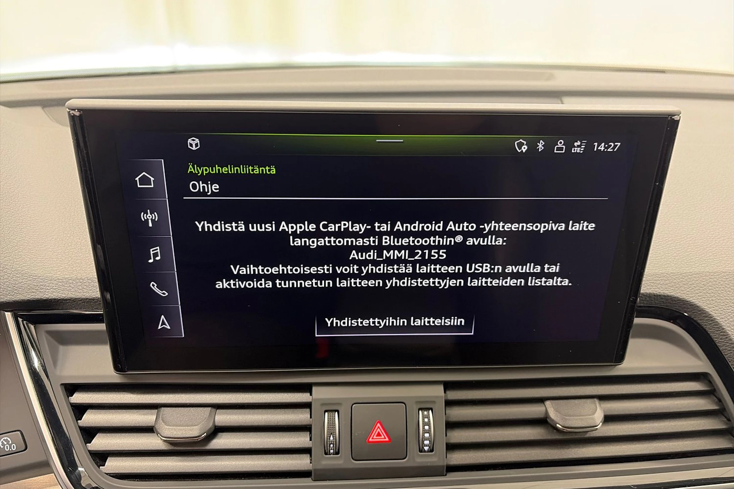musta Audi Q5 2024 kuva 27.