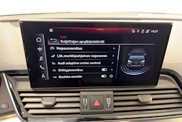 musta Audi Q5 2024 kuva 29.