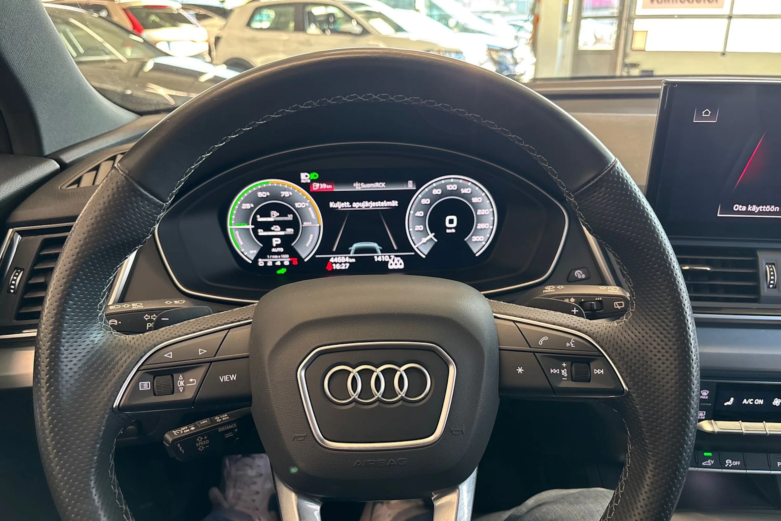 Musta Audi Q5 2024 kuva 23.